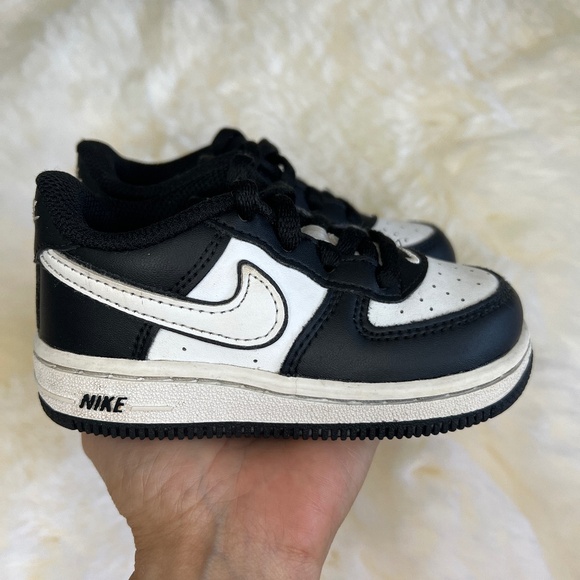 Nike Air Force 1 LV8 2 Panda Toddler 7c Black/White - Picture 1 of 5